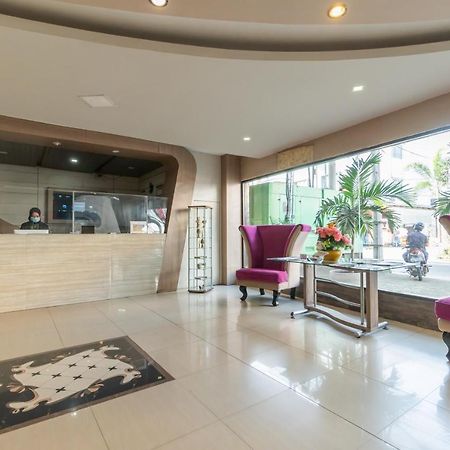 โอโย 736 โฮเต็ล เบสต์ สคิป Hotel ปาเลมบัง ภายนอก รูปภาพ