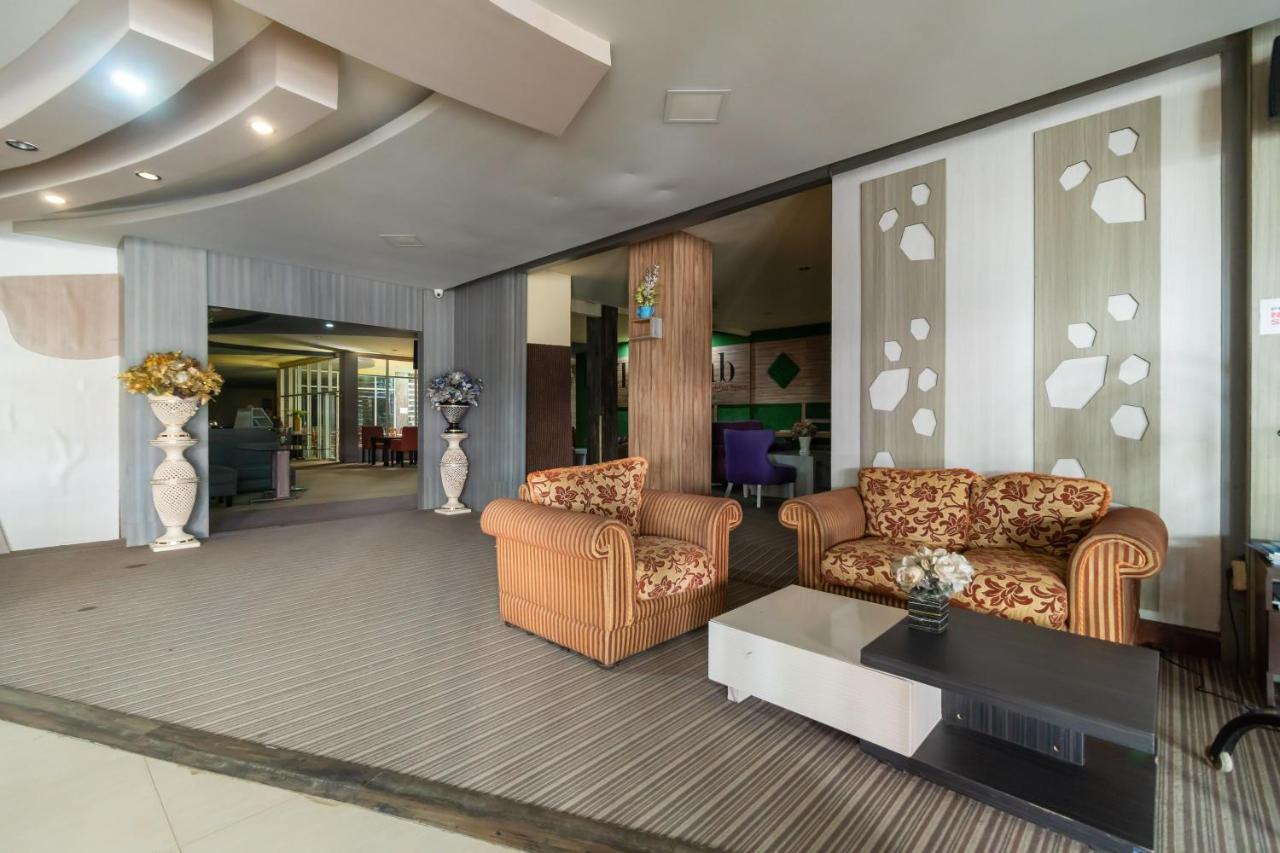 โอโย 736 โฮเต็ล เบสต์ สคิป Hotel ปาเลมบัง ภายนอก รูปภาพ